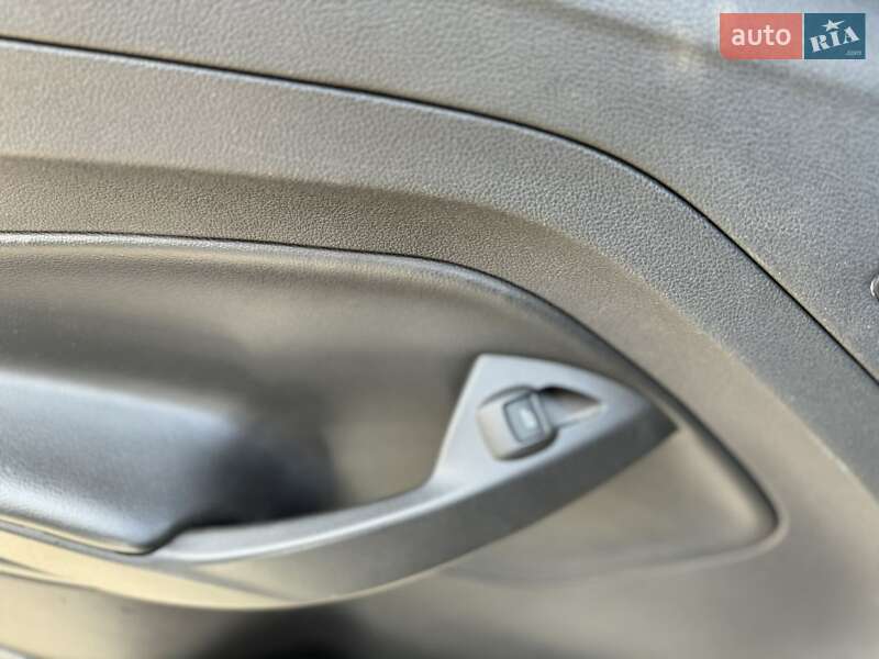 Внедорожник / Кроссовер Ford Escape 2016 в Харькове фото 15 Внедорожник / Кроссовер Ford Escape 2016 в Харькове