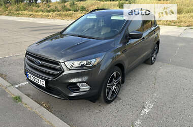 Позашляховик / Кросовер Ford Escape 2019 в Харкові