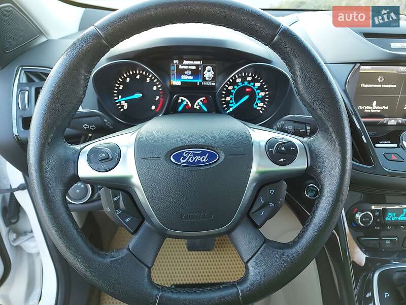 Внедорожник / Кроссовер Ford Escape 2013 в Обухове