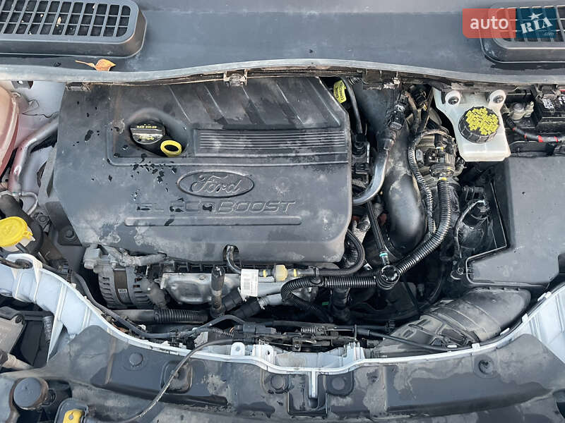 Позашляховик / Кросовер Ford Escape 2017 в Рівному