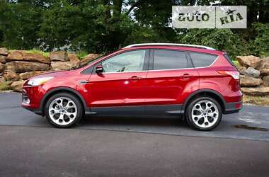 Внедорожник / Кроссовер Ford Escape 2014 в 