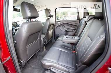 Внедорожник / Кроссовер Ford Escape 2014 в 