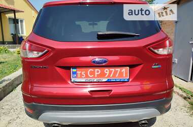 Внедорожник / Кроссовер Ford Escape 2013 в 