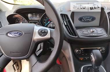 Внедорожник / Кроссовер Ford Escape 2013 в 