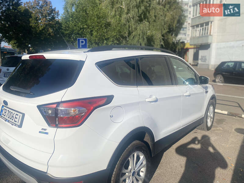 Позашляховик / Кросовер Ford Escape 2018 в Чернігові