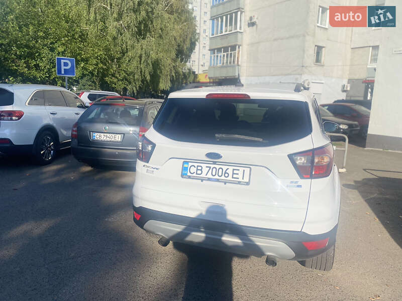 Позашляховик / Кросовер Ford Escape 2018 в Чернігові