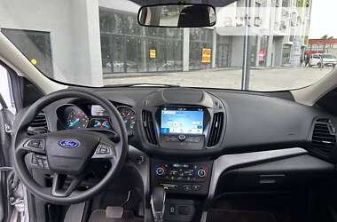 Внедорожник / Кроссовер Ford Escape 2018 в Днепре