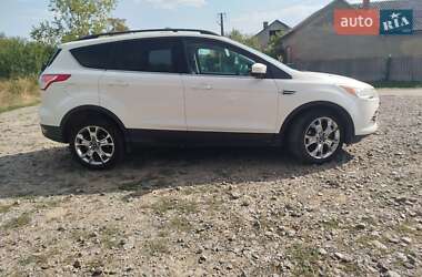 Внедорожник / Кроссовер Ford Escape 2014 в 