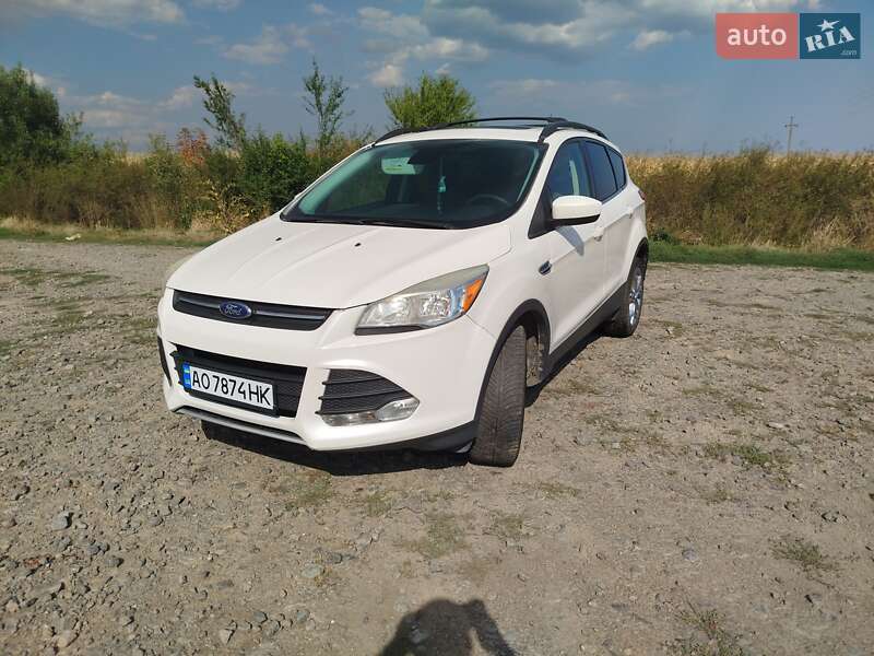 Внедорожник / Кроссовер Ford Escape 2014 в Ужгороде