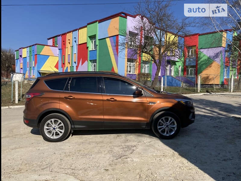 Внедорожник / Кроссовер Ford Escape 2016 в Трускавце