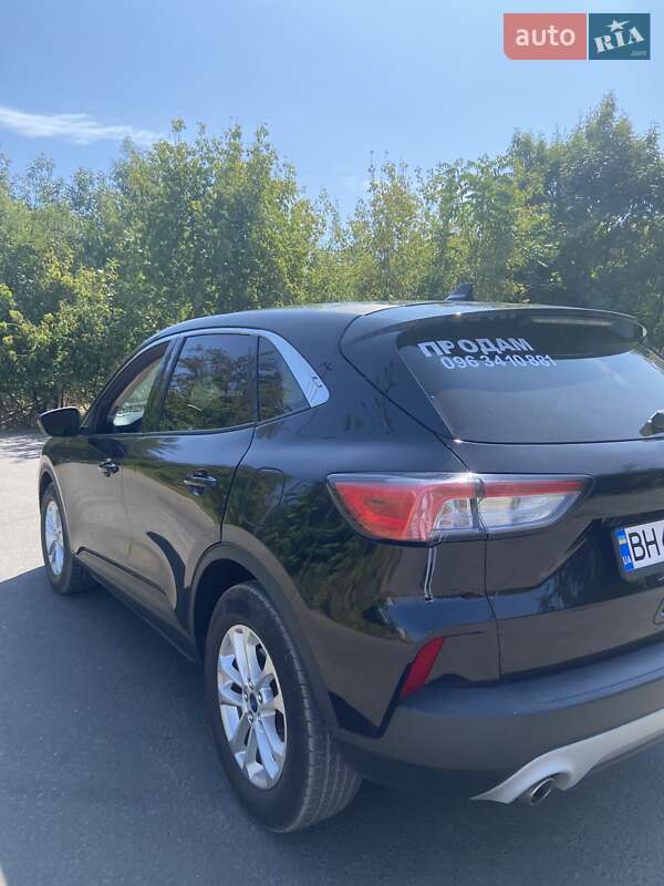 Позашляховик / Кросовер Ford Escape 2019 в Одесі