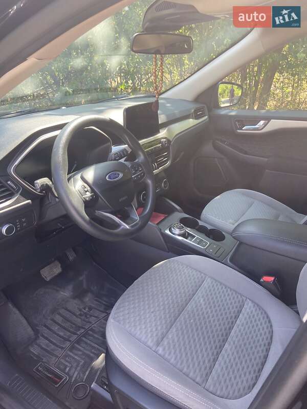 Позашляховик / Кросовер Ford Escape 2019 в Одесі