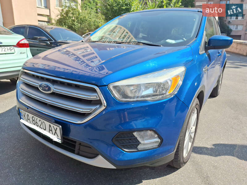 Внедорожник / Кроссовер Ford Escape 2016 в Киеве