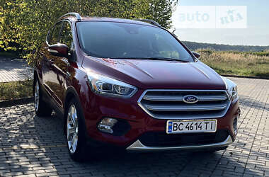 Внедорожник / Кроссовер Ford Escape 2017 в Дрогобыче