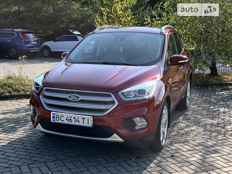 Внедорожник / Кроссовер Ford Escape 2017 в Дрогобыче