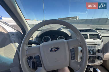 Позашляховик / Кросовер Ford Escape 2011 в Львові