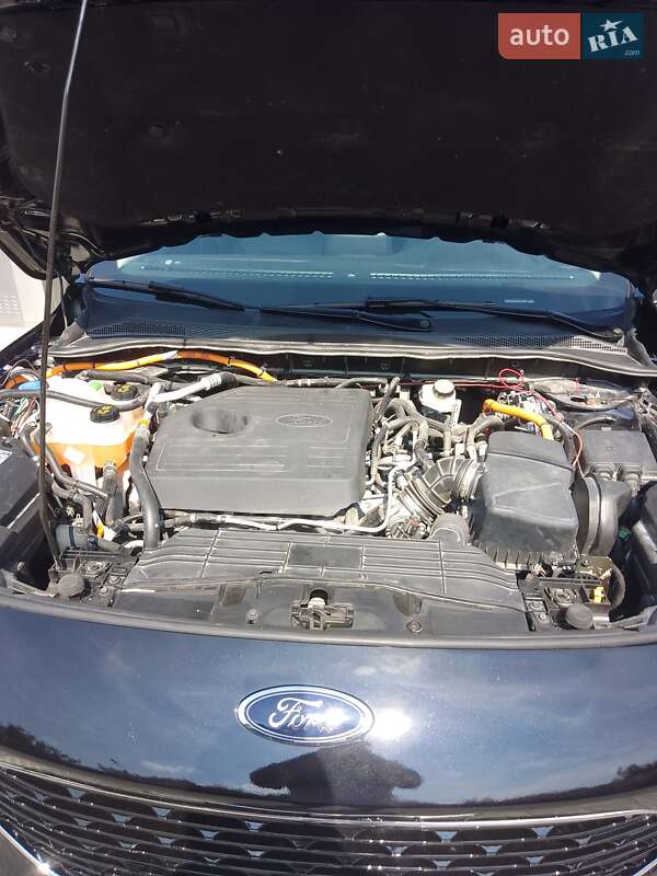 Внедорожник / Кроссовер Ford Escape 2019 в Ужгороде