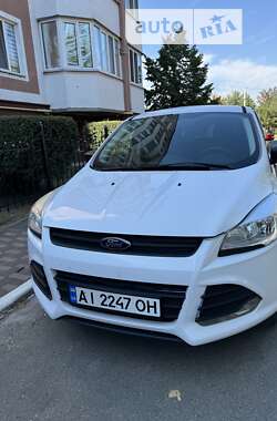 Внедорожник / Кроссовер Ford Escape 2014 в 