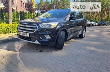 Внедорожник / Кроссовер Ford Escape 2016 в Гостомеле