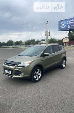 Внедорожник / Кроссовер Ford Escape 2013 в Барышевке