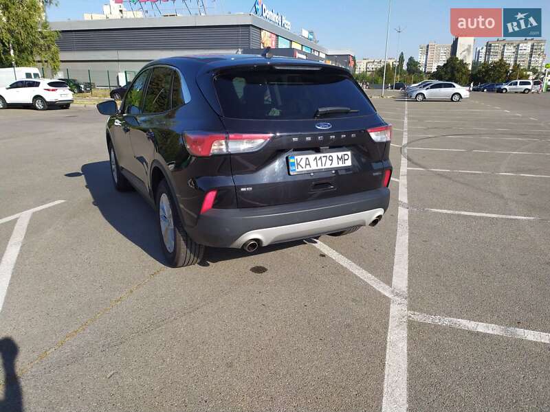 Внедорожник / Кроссовер Ford Escape 2021 в Киеве
