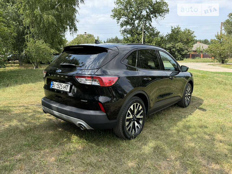 Внедорожник / Кроссовер Ford Escape 2020 в Полтаве