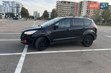 Внедорожник / Кроссовер Ford Escape 2014 в 