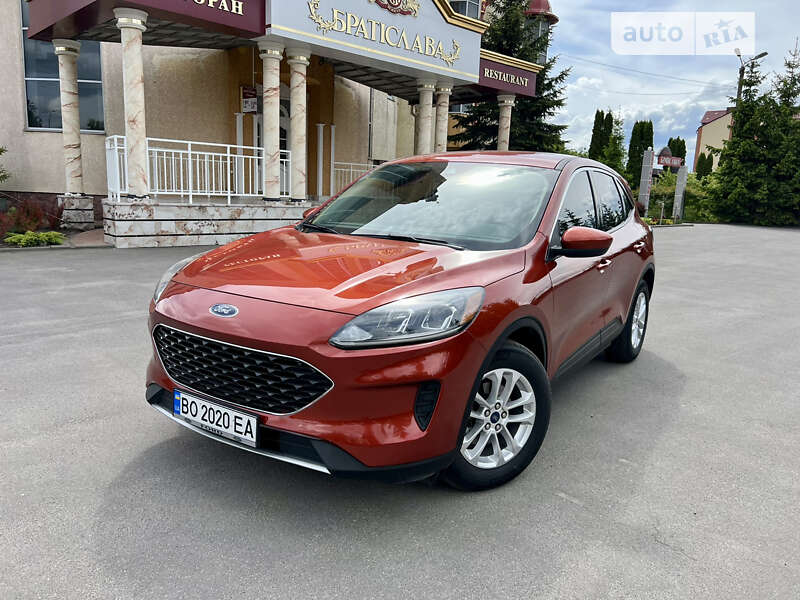 Внедорожник / Кроссовер Ford Escape 2019 в Тернополе