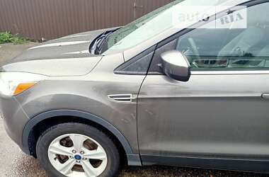 Внедорожник / Кроссовер Ford Escape 2013 в 
