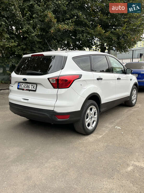 Внедорожник / Кроссовер Ford Escape 2019 в Львове