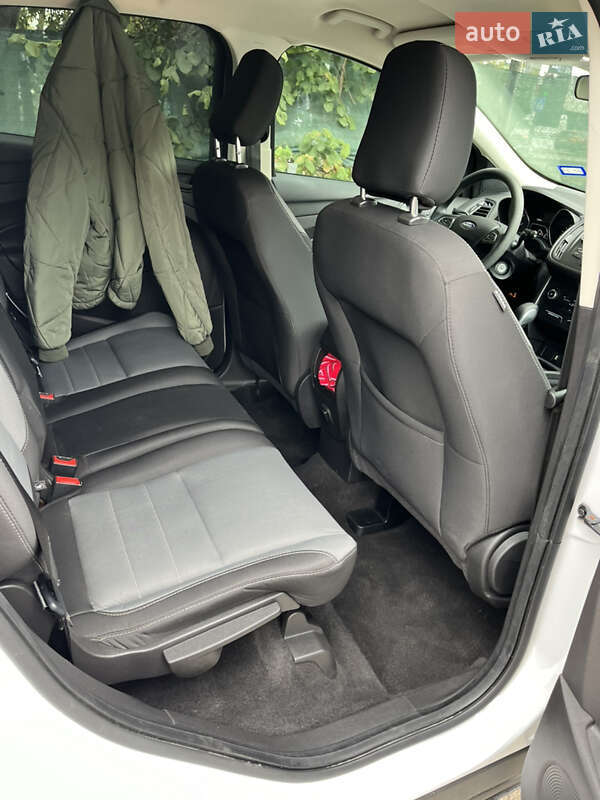 Внедорожник / Кроссовер Ford Escape 2019 в Львове