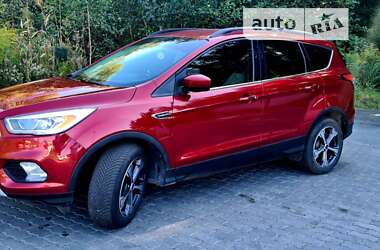 Внедорожник / Кроссовер Ford Escape 2018 в Львове