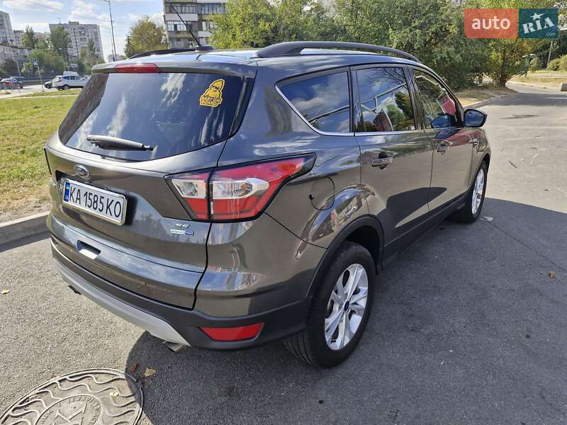 Внедорожник / Кроссовер Ford Escape 2017 в Киеве фото 12 Внедорожник / Кроссовер Ford Escape 2017 в Киеве