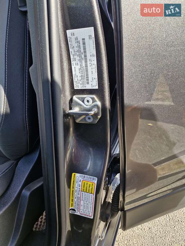 Внедорожник / Кроссовер Ford Escape 2017 в Киеве фото 40 Внедорожник / Кроссовер Ford Escape 2017 в Киеве