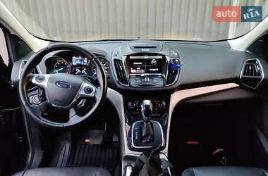 Внедорожник / Кроссовер Ford Escape 2013 в 