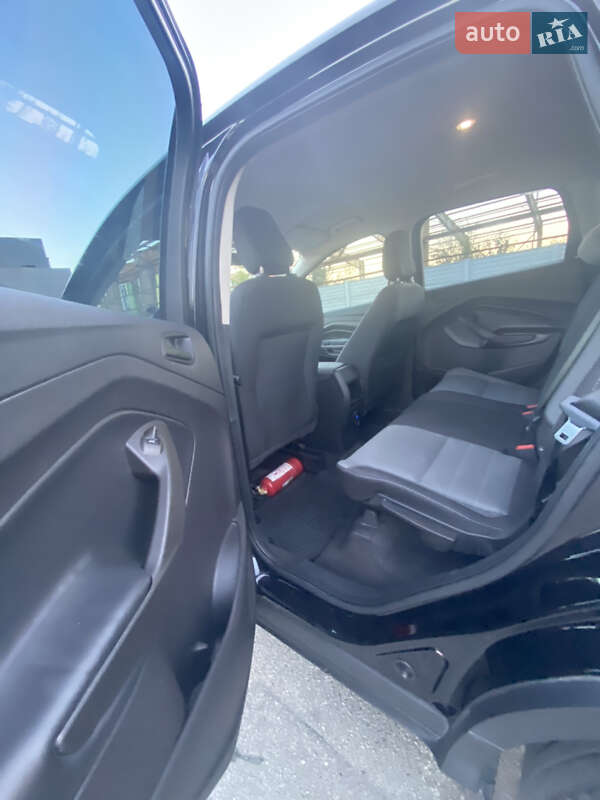 Позашляховик / Кросовер Ford Escape 2019 в Одесі