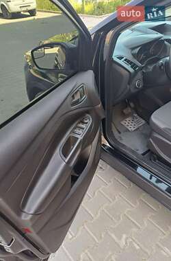 Внедорожник / Кроссовер Ford Escape 2019 в 