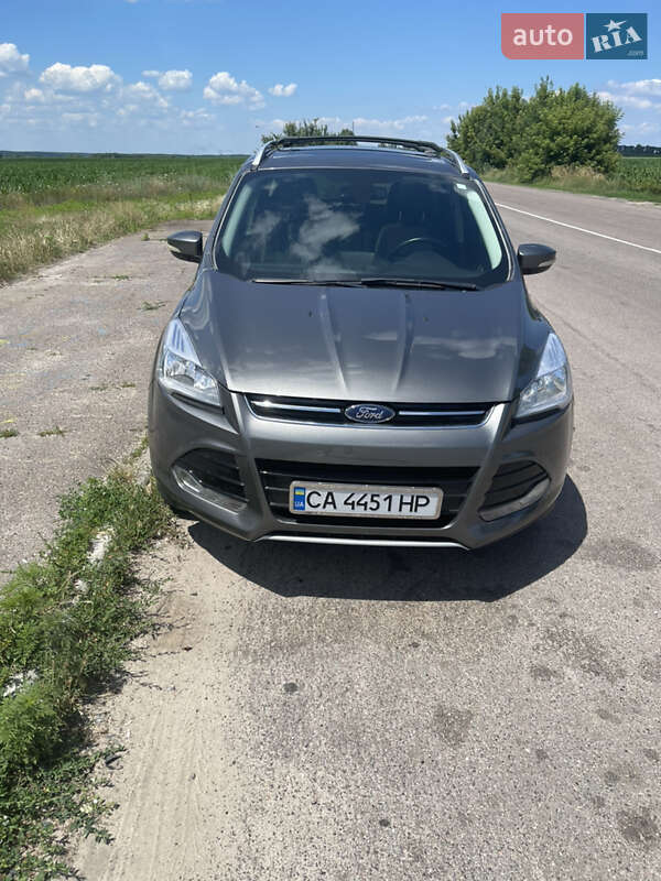 Внедорожник / Кроссовер Ford Escape 2014 в 