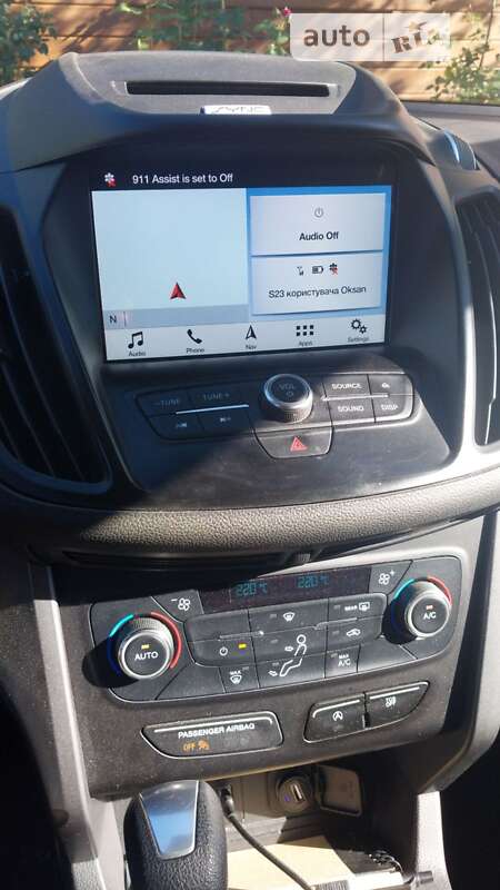 Внедорожник / Кроссовер Ford Escape 2016 в Киеве