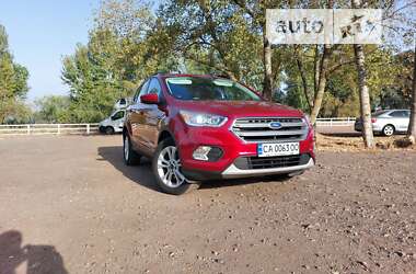 Позашляховик / Кросовер Ford Escape 2017 в Черкасах