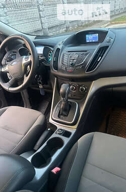 Позашляховик / Кросовер Ford Escape 2013 в Стрию