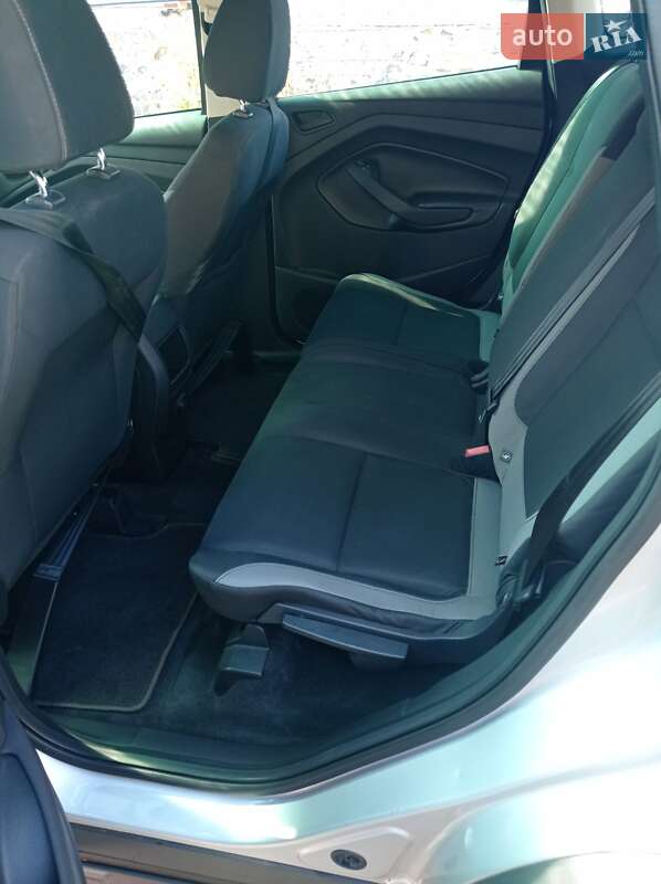 Внедорожник / Кроссовер Ford Escape 2014 в Бершади