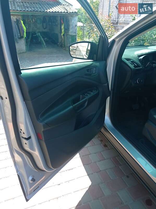 Внедорожник / Кроссовер Ford Escape 2014 в Бершади