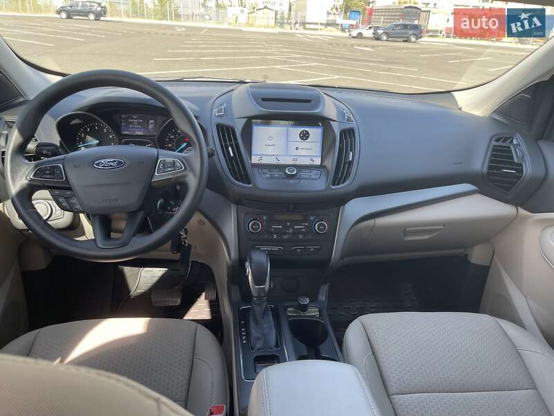 Внедорожник / Кроссовер Ford Escape 2018 в Киеве