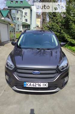 Внедорожник / Кроссовер Ford Escape 2018 в Ирпене