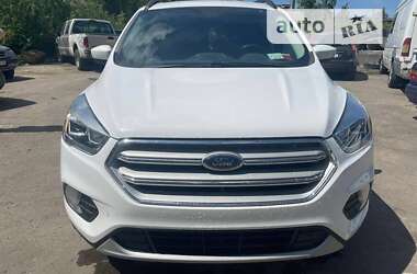 Внедорожник / Кроссовер Ford Escape 2017 в Тернополе