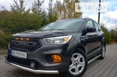 Внедорожник / Кроссовер Ford Escape 2016 в Шепетовке