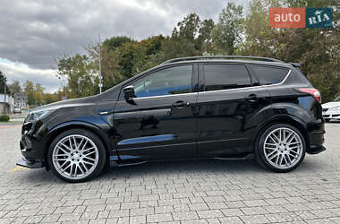 Позашляховик / Кросовер Ford Escape 2016 в 