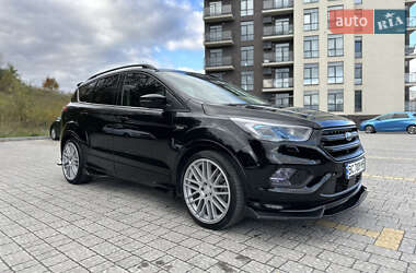 Позашляховик / Кросовер Ford Escape 2016 в 