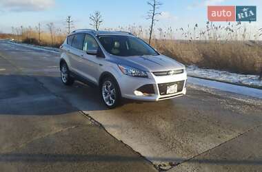 Позашляховик / Кросовер Ford Escape 2016 в Городку